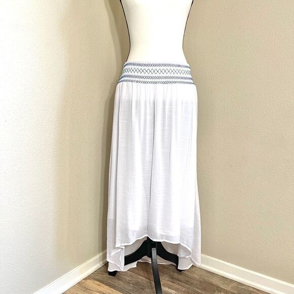 Zac & Rachel Hi Low Plus Size Skirt - Picture 2 of 11